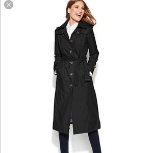 Like new London Fog trench coat